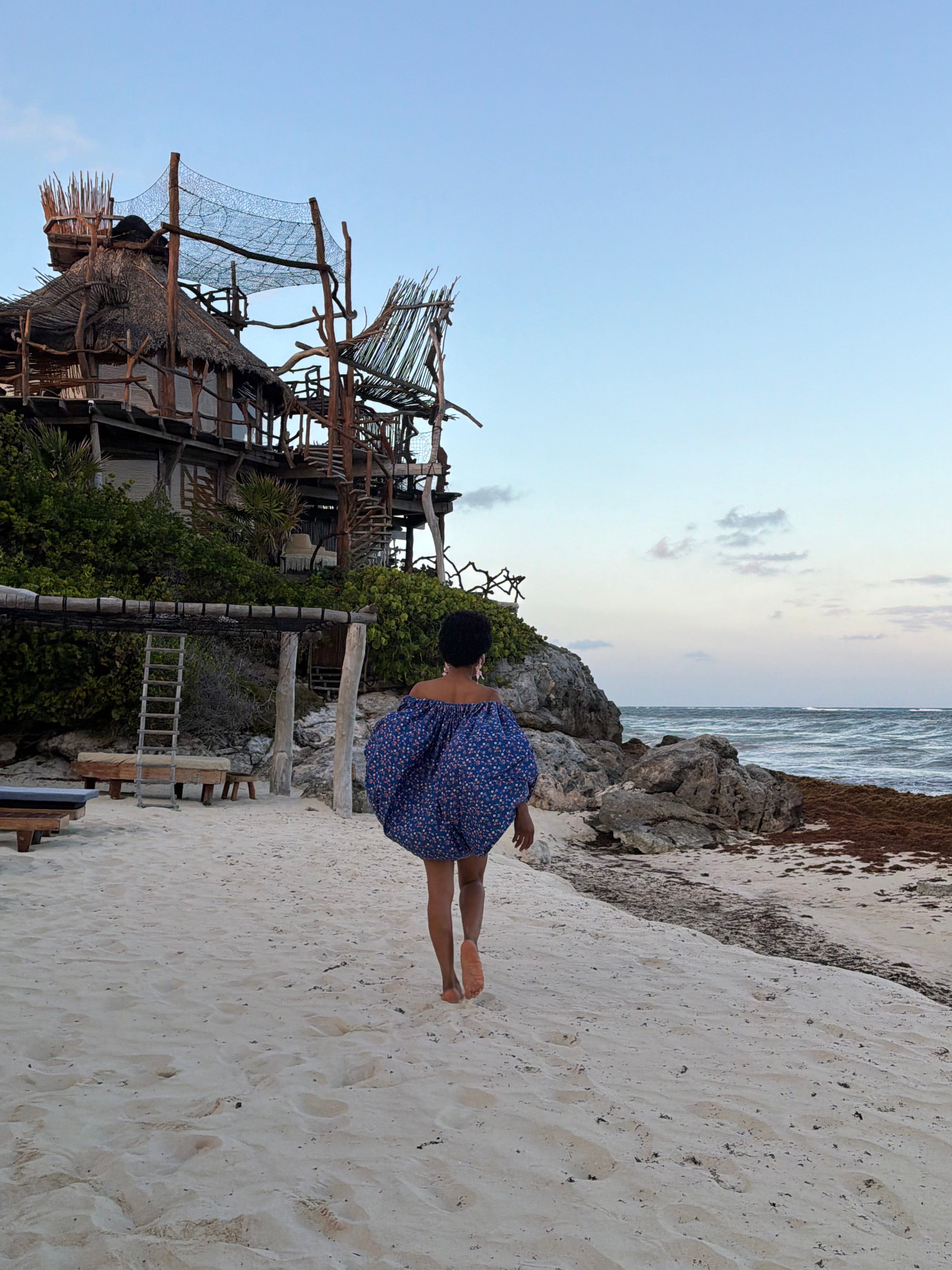 Rich Aunty – Blue Floral Off-Shoulder Bubble Mini Dress