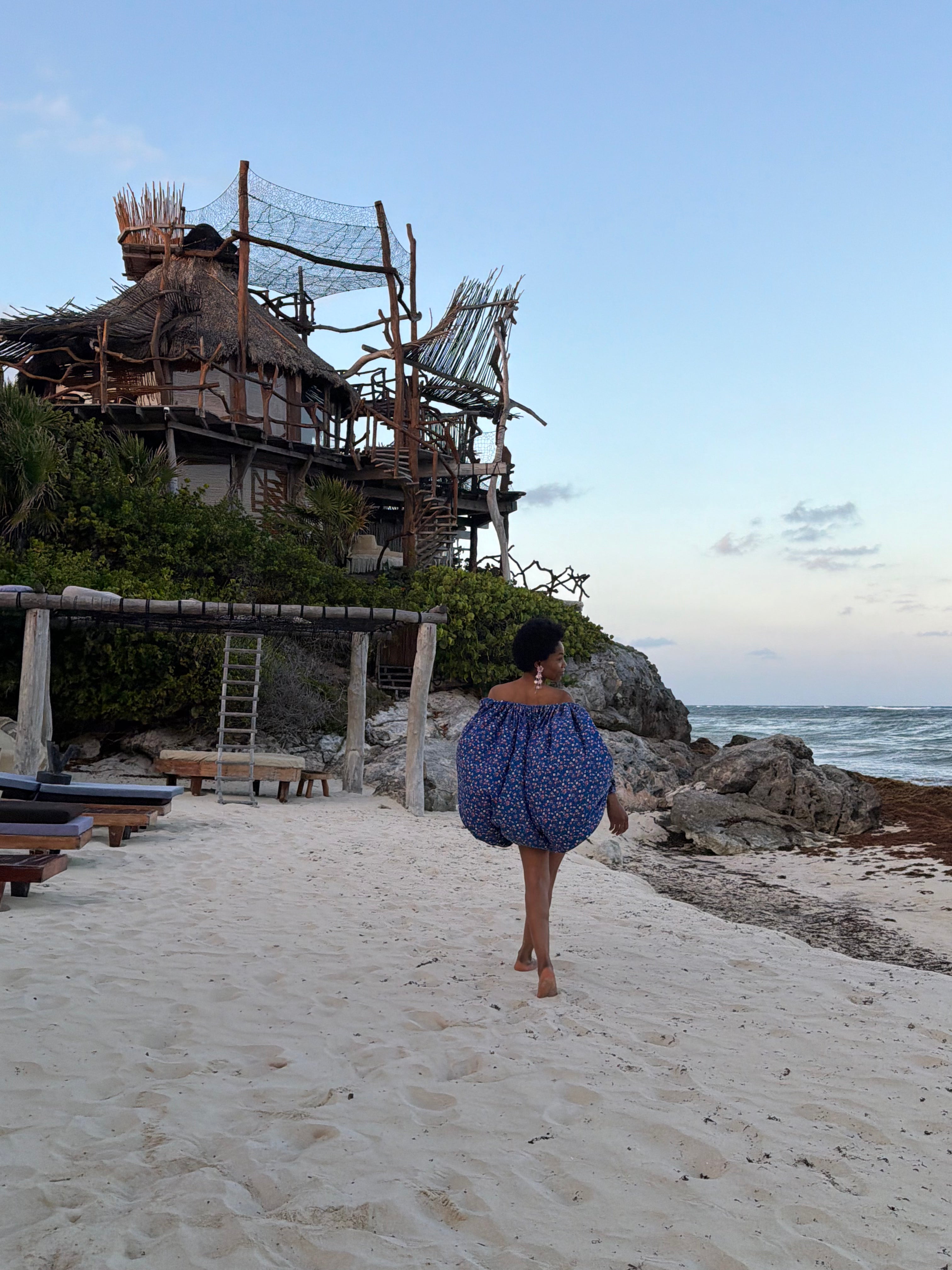 Rich Aunty – Blue Floral Off-Shoulder Bubble Mini Dress